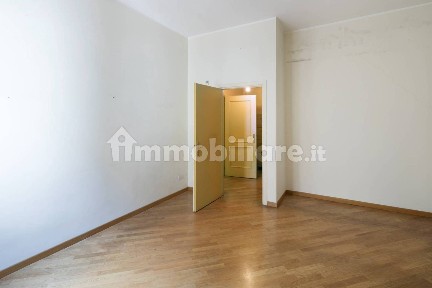 Bilocale corso Monforte, San Babila, Milano