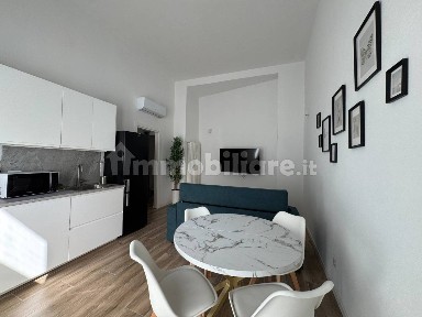 Bilocale via Vittoria Colonna 51, De Angeli, Milano