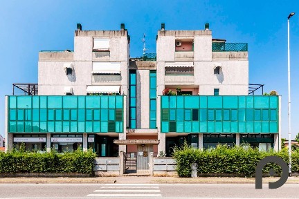 Quadrilocale via Giovanni Falcone 43, Bareggio