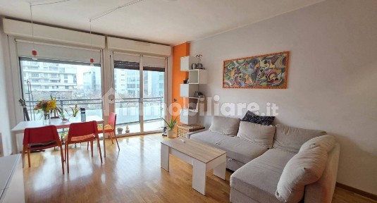 Bilocale via Bruno Cassinari 2, Santa Giulia, Milano