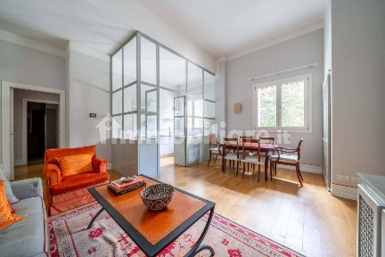 Bilocale viale Montello, Paolo Sarpi, Milano