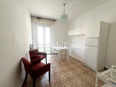 Bilocale via delle Leghe 17, Pasteur, Milano