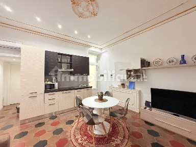 Trilocale via Carmagnola 8, Isola, Milano