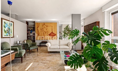 Appartamento via Col Moschin 11, Corso San Gottardo, Milano