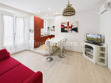 Bilocale via Corsico 5, Navigli - Darsena, Milano