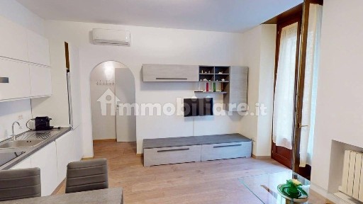 Bilocale via Luigi Porro Lambertenghi 15, Isola, Milano