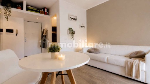 Bilocale via Cesariano 14, Arena, Milano