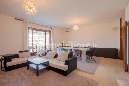 Appartamento viale San Gimignano 12, Bande Nere, Milano