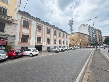 Bilocale via Bessarione 1, Corvetto, Milano