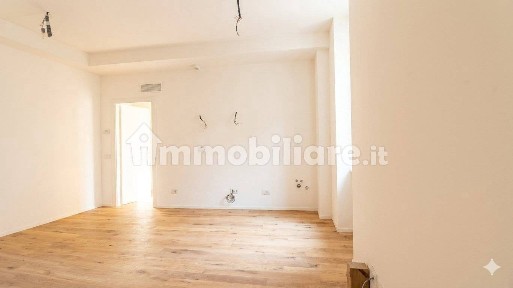 Trilocale via Gioacchino Murat 84, Istria, Milano