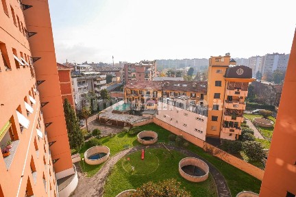 Quadrilocale via Antonio Bezzola 3, Quarto Cagnino, Milano