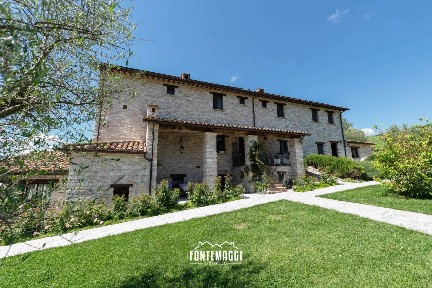 Cascina via Ada Negri, Fossombrone