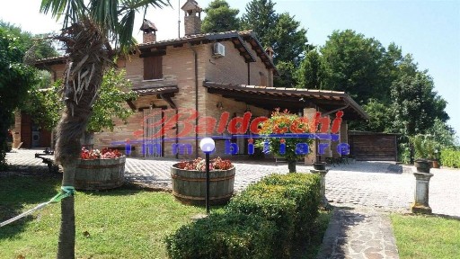 Rustico, ottimo stato, 257 m², Terre Roveresche