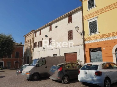 Casale piazza Giuseppe Garibaldi, Orciano Di Pesaro, Terre Roveresche