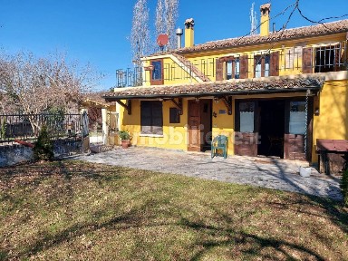 Casale Strada Villa Fiorenza, Montefelcino