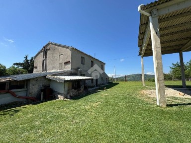 Rustico via ripe 10, Montelabbate