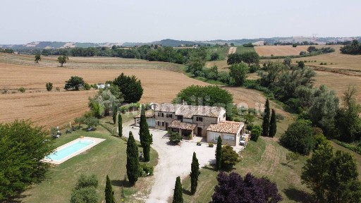 Casale via Roma, Centro, San Costanzo