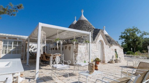Trullo via Selva di Fasano 85 B, Castellana Grotte