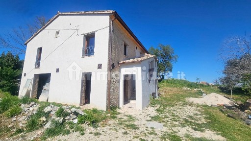 Casa colonica Parrocchia San Gervasio, Fossombrone