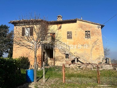 Casale via Madonna del Lago 1, Centro, Urbino