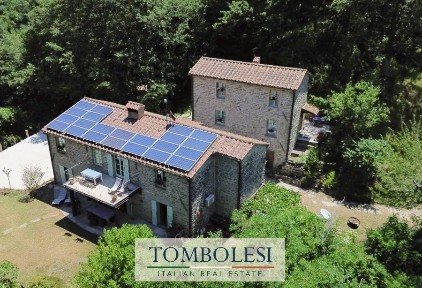 Casale via Giacomo Leopardi, Cantiano