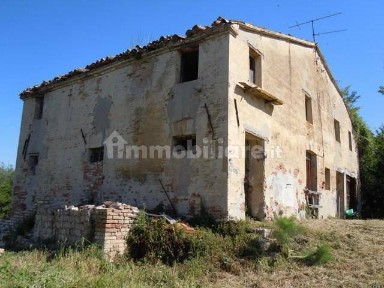 Casa colonica, da ristrutturare, 277 m², Mondolfo