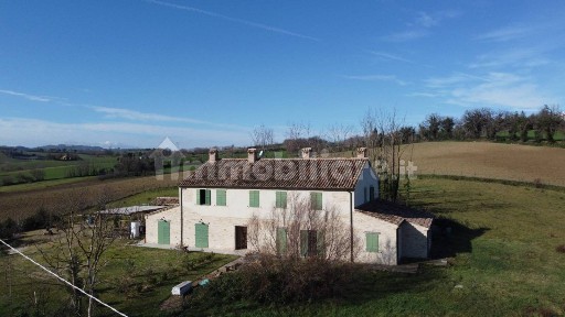 Casale Strada Provinciale Carignano, Fenile - Carignano, Fano