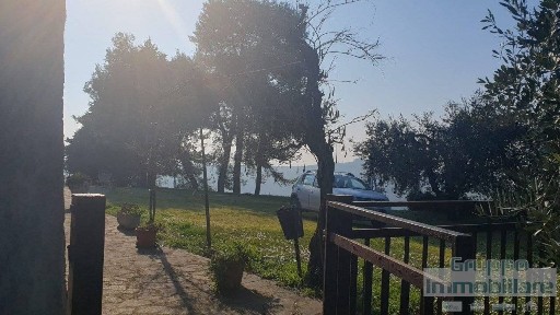 Rustico, buono stato, 323 m², Petriano