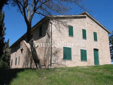 Cascina via Ca' Gino, 19, Urbino