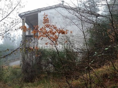 Casa colonica San Piero in Tambis, Fossombrone