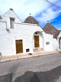 Trullo via Monte San Gabriele, Centro, Alberobello