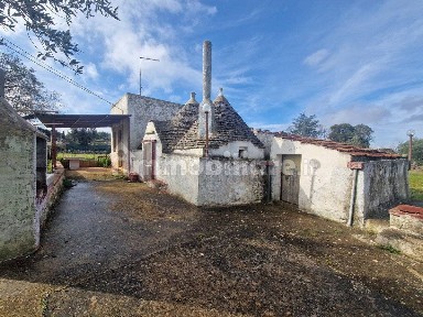 Casale Strada Comunale Lombardi, Putignano