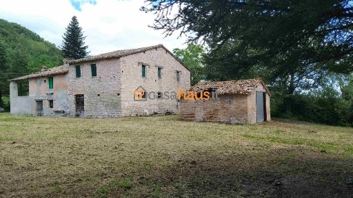 Rustico, buono stato, 635 m², Fossombrone