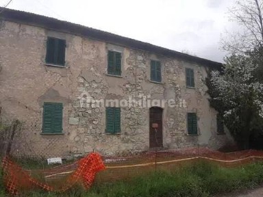 Cascina via Piave No Number, Centro, Fermignano