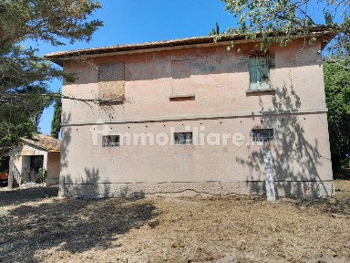 Casa colonica, da ristrutturare, 472 m², Mondolfo
