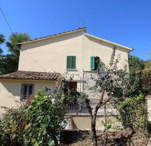 Urbino, Via San Maria Pomonte 18