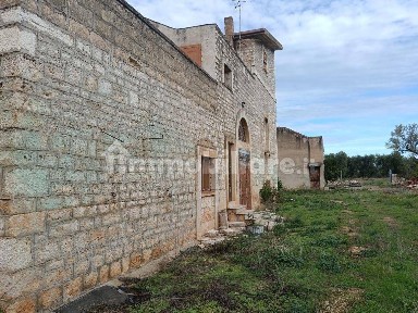Rustico - casale all'asta Contrada Macchione, Sannicandro di Bari