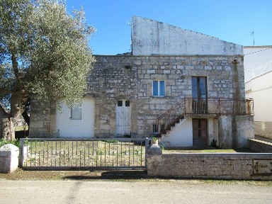 Alberobello, Via Angelo Turi, 141