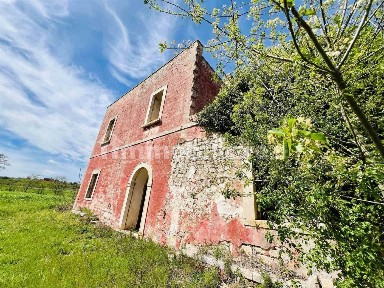 Rustico via lagomagno, Gioia del Colle