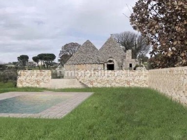 Alberobello, Via Dante Alighieri, 30