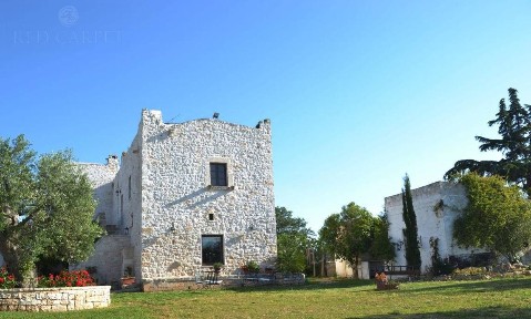 Masseria viale Gravella Bassi-Turi, Conversano