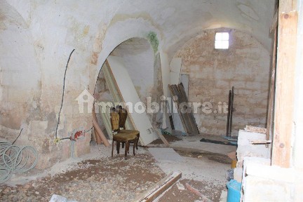 Casale, da ristrutturare, 120 m², Santeramo in Colle