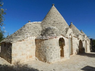Castellana Grotte, Via Alberobello