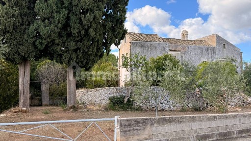 Ruvo di Puglia, Traversa Calendano