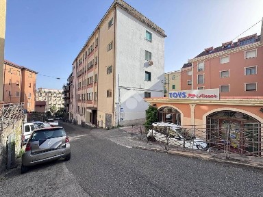 Catanzaro, San Leonardo, Via Mario Greco, 201