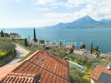Torri del Benaco, Via Alessandro Manzoni