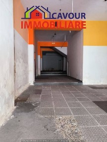 Locale commerciale in Affitto