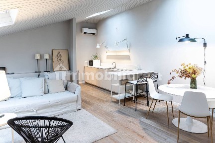 Mansarda ottimo stato, 80 m², Centro Storico, Reggio Emilia