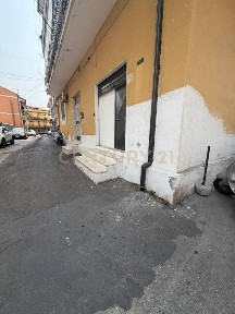 Negozio di abbigliamento in Affitto
