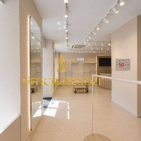 Locale commerciale in Affitto